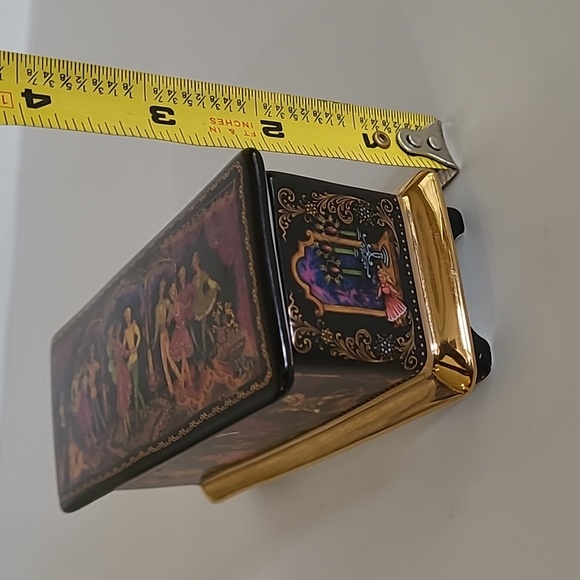 Vintage Ardleigh Elliott Russian Nutcracker Musical Box - Picture 16 of 17